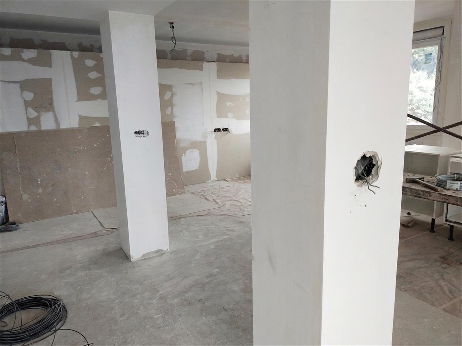 Reforma eléctrica en vivienda con tabiques de pladur y cableado nuevo